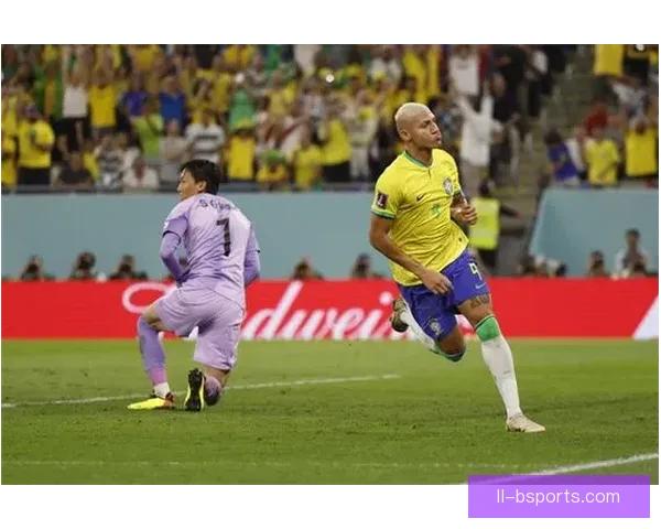 维尼修斯社媒晒北美同框内马尔合影皇马飞翼与桑巴巨星聚会引热议