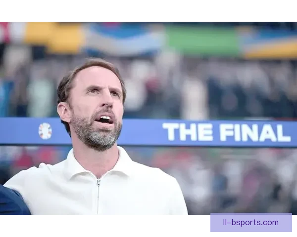 索斯盖特宣布辞去英格兰主帅职务引发足球界震动 索斯盖特宣布辞去英格兰主帅职务引发足球界震动